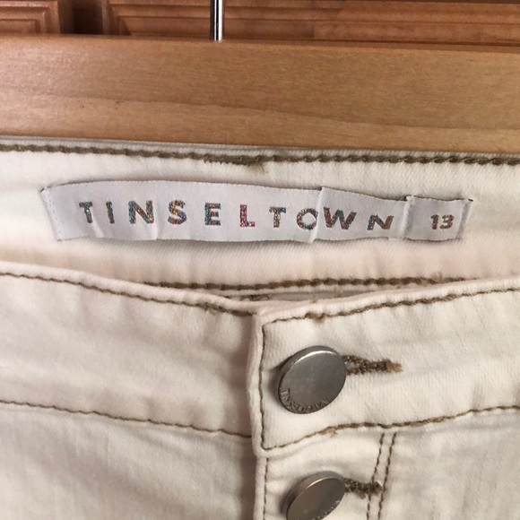 Tinseltown Jeans Tinseltown Hirise Buttondown White Distress Jeans